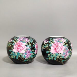 Qing Dynasty Yongzheng black gold glaze peony basin