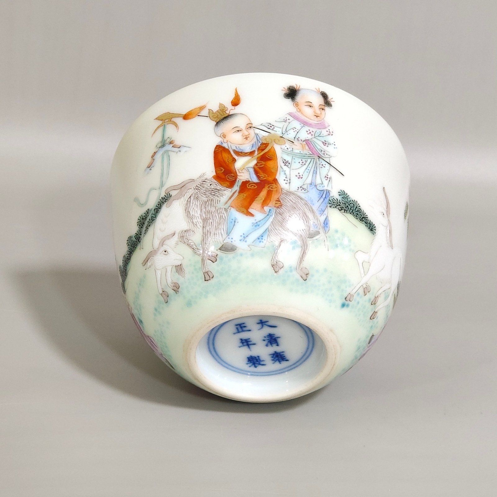 Qing Dynasty Yongzheng Wuzi Dengke Cup