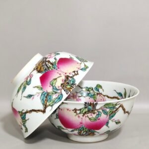 Qing Dynasty Yongzheng Five Blessings and Eight Peach Over-the-Wall Bowl