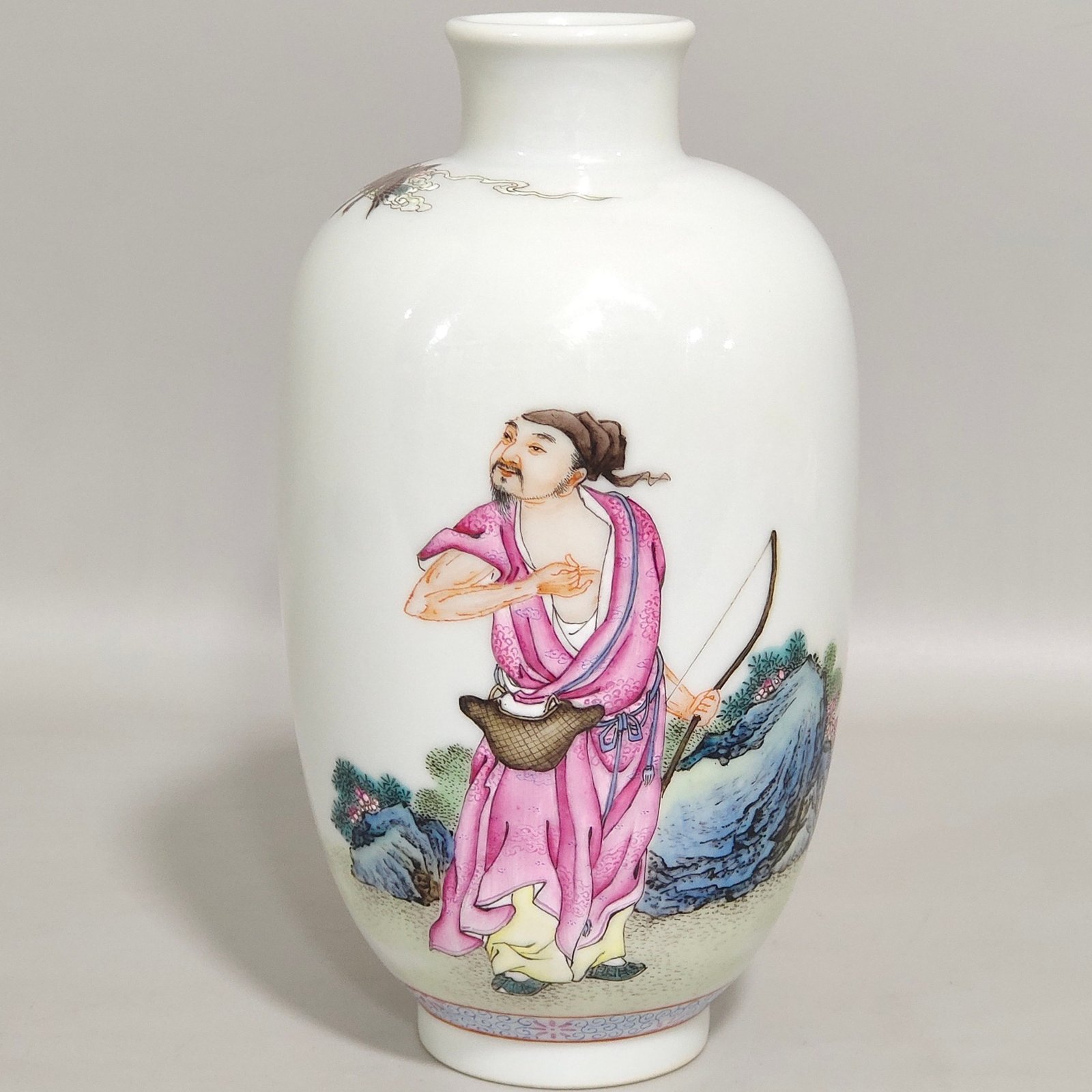 Qing Dynasty Yongzheng characters story vase with poems inscribed