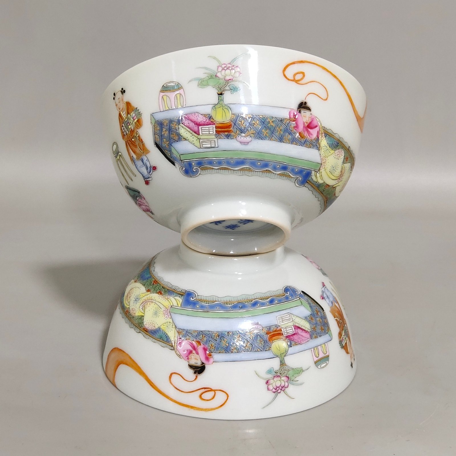 Qing Dynasty Yongzheng character story cup with a secret erotic painting inside