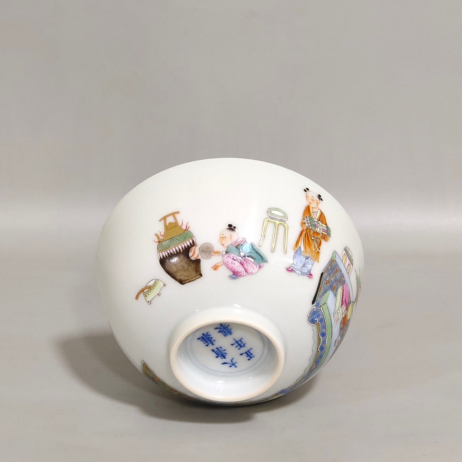 Qing Dynasty Yongzheng character story cup with a secret erotic painting inside
