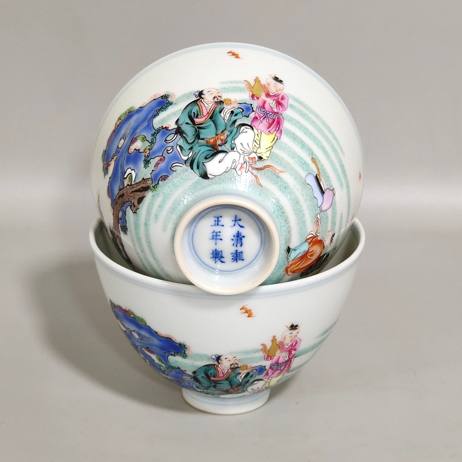 Qing Dynasty Yongzheng character story inside painted cup