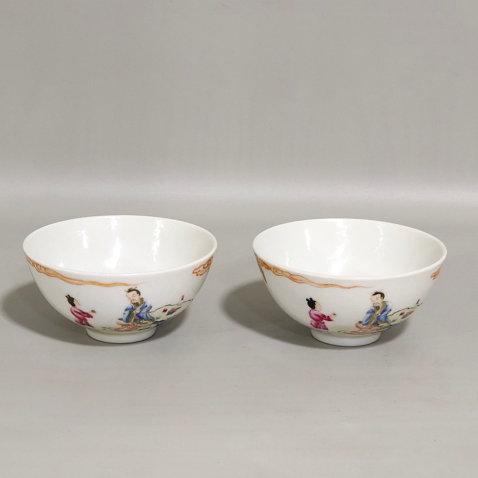 Qing Dynasty Yongzheng characters painted with tea balls