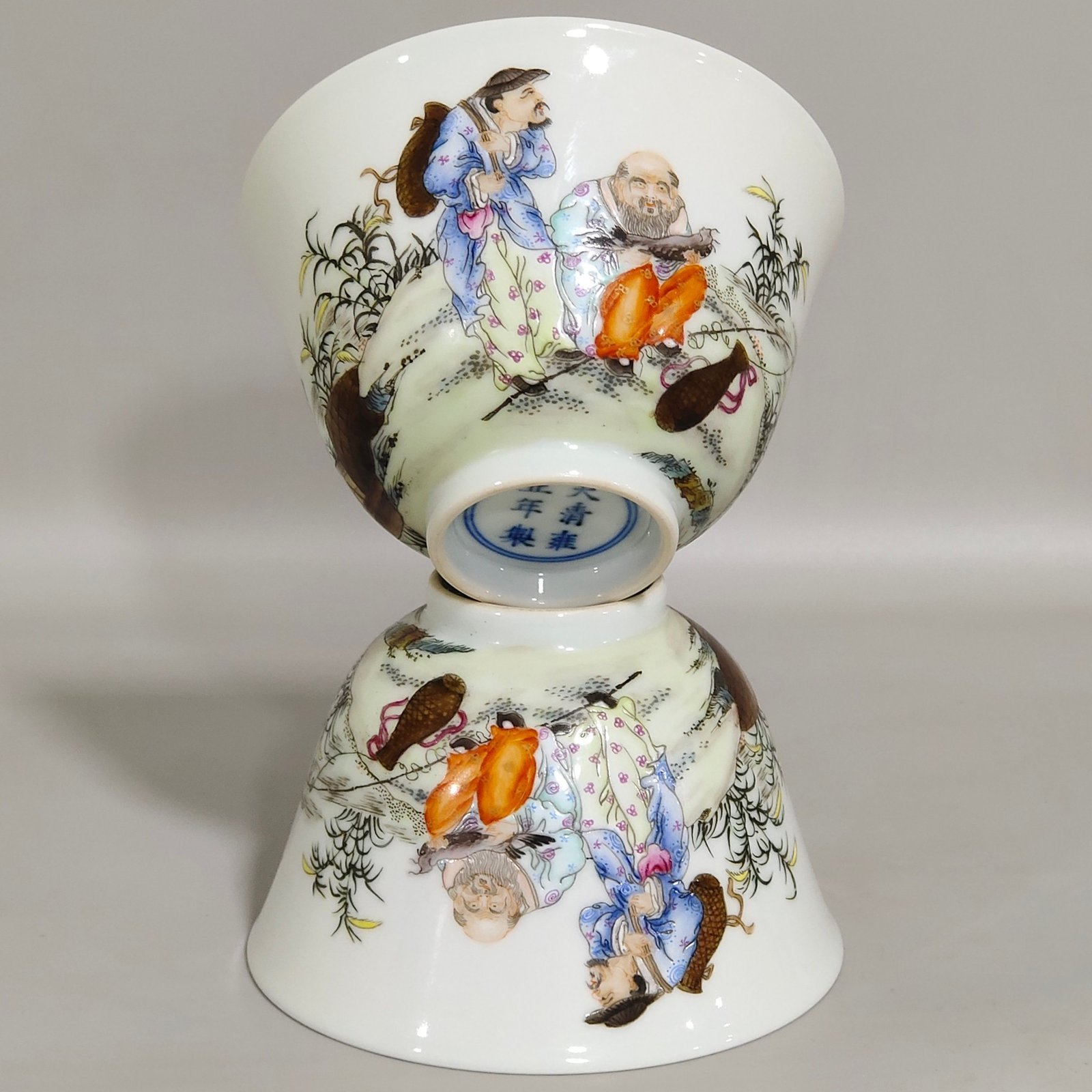 Qing Dynasty Yongzheng character story fishing picture inscribed poem cup