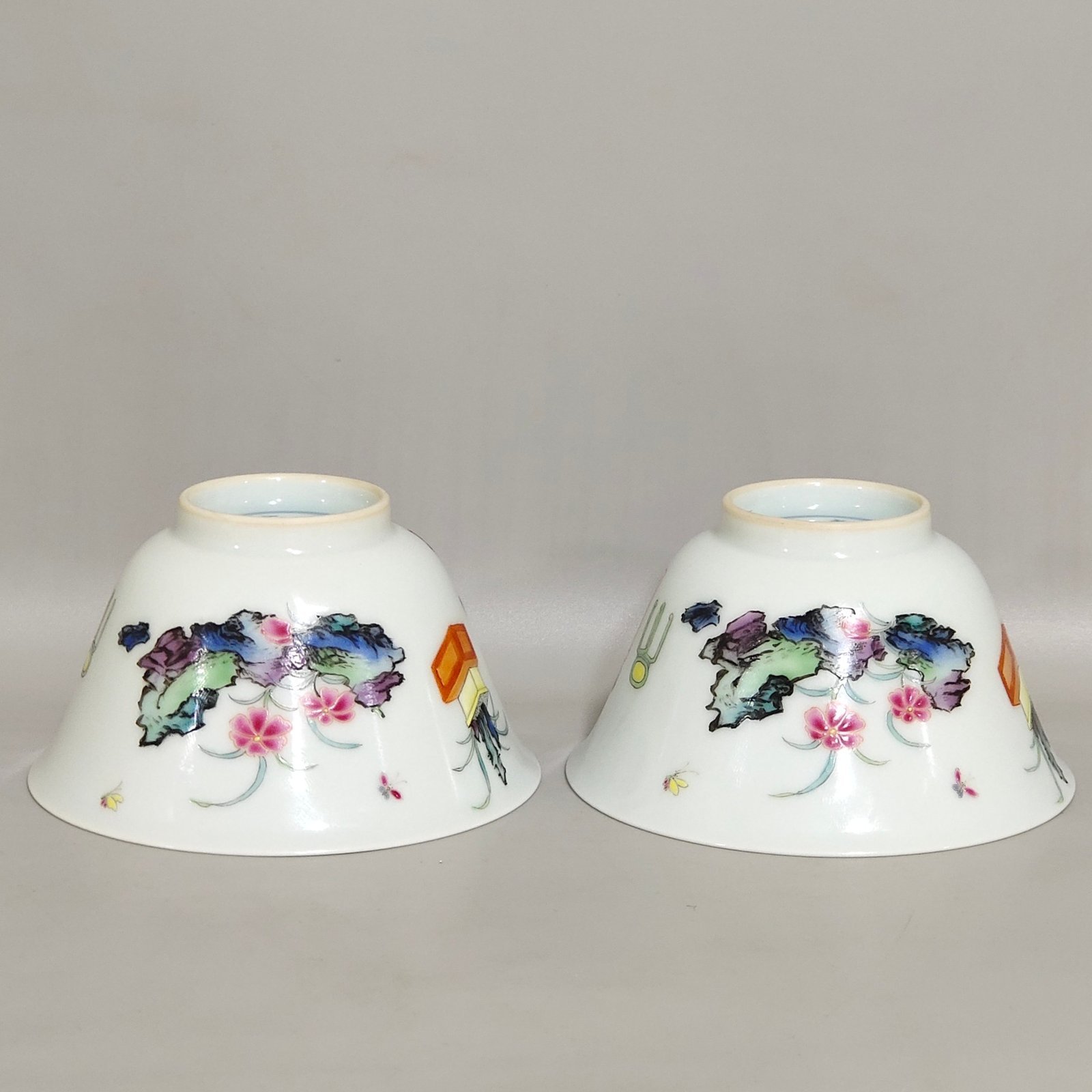 Qing Dynasty Yongzheng character story cup