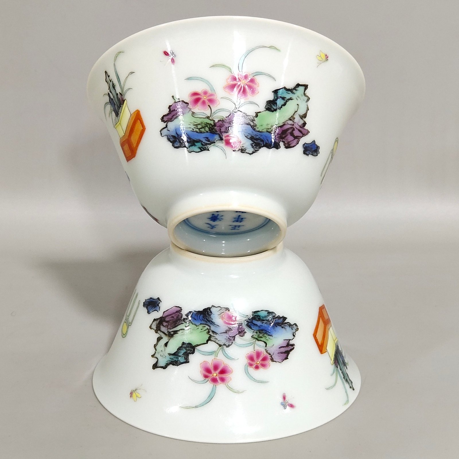 Qing Dynasty Yongzheng character story cup