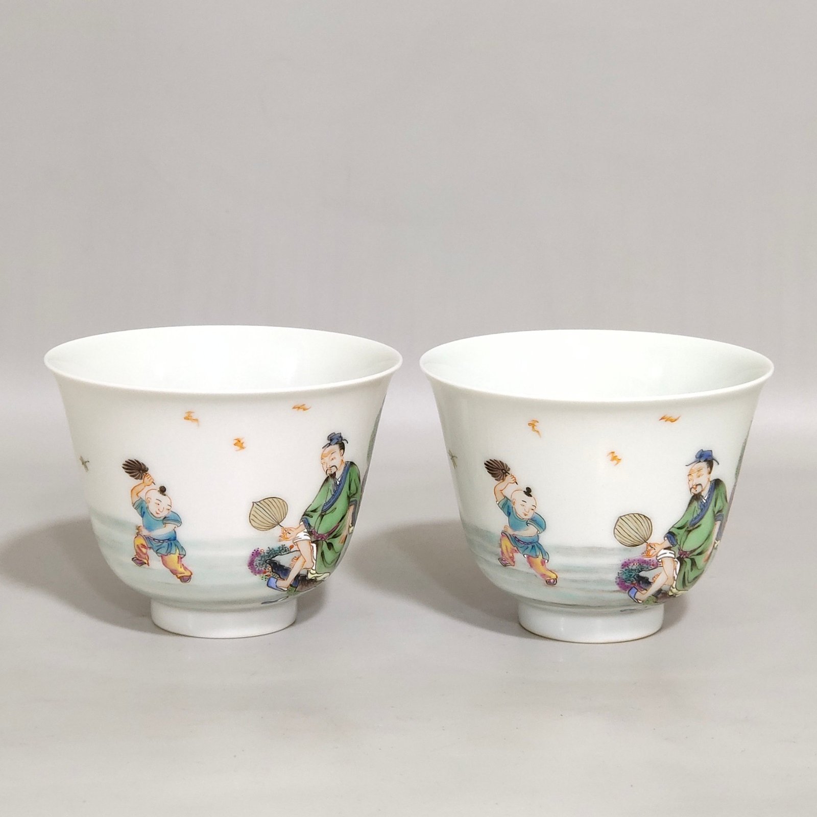 Qing Dynasty Yongzheng character story cup