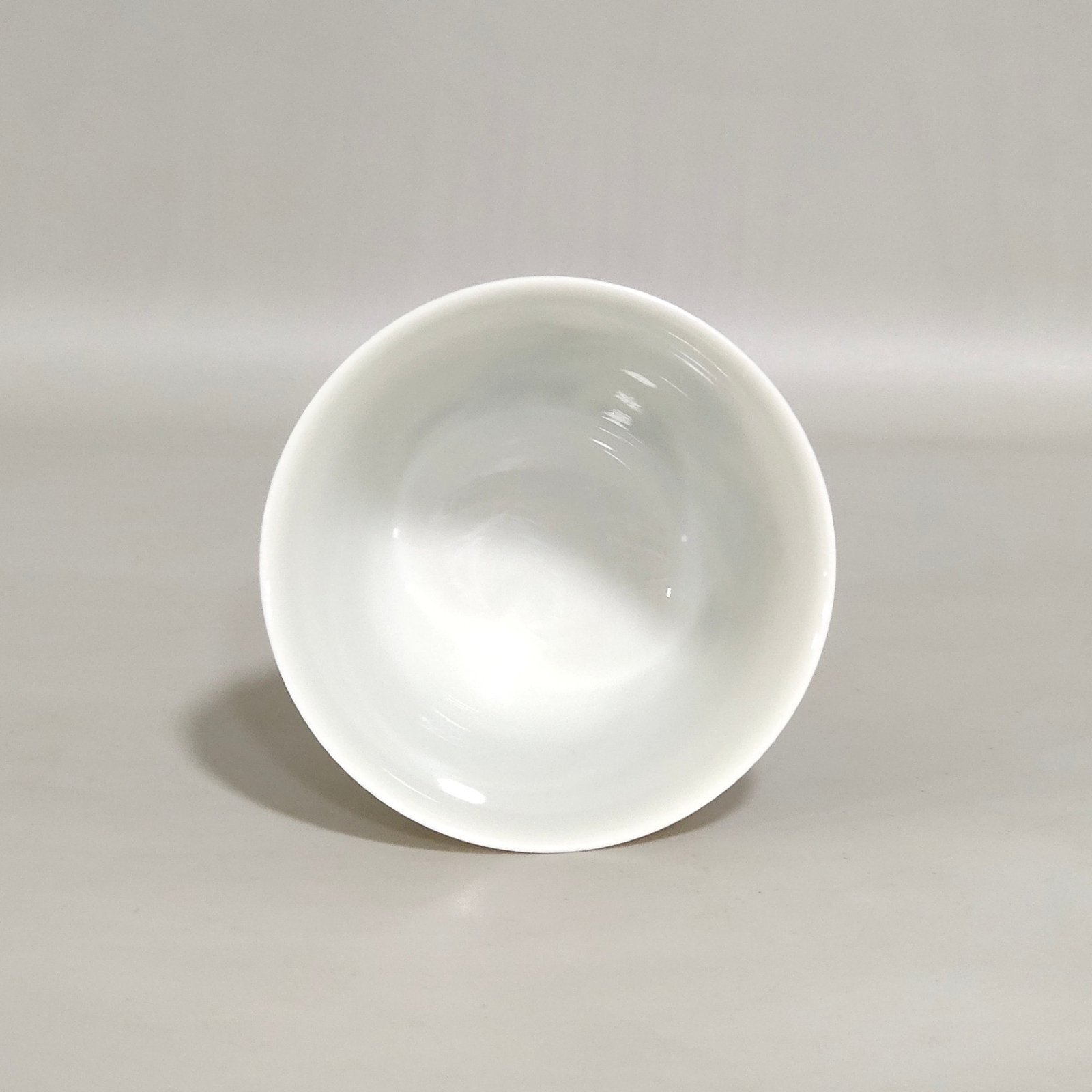 Qing Dynasty Yongzheng character story cup