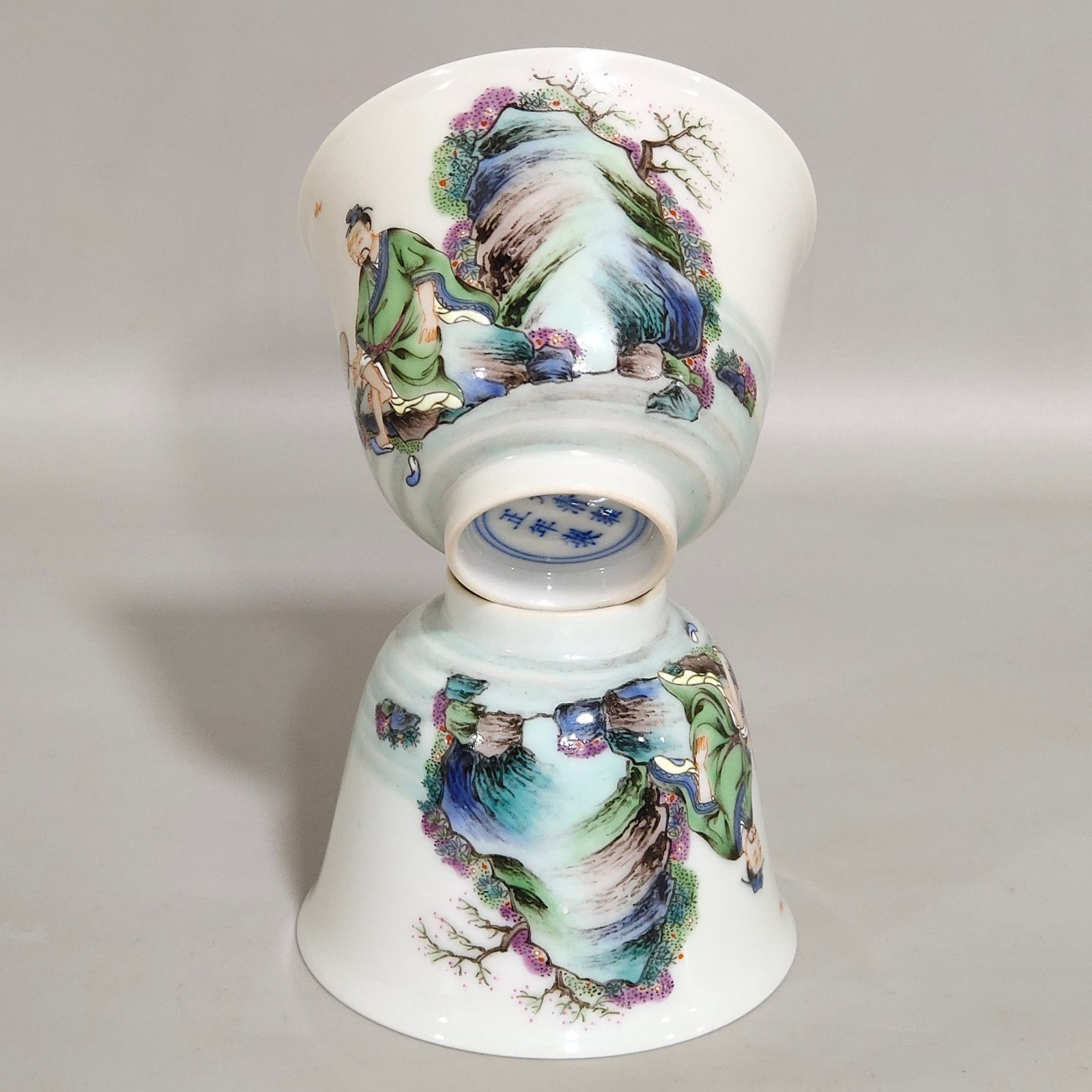 Qing Dynasty Yongzheng character story cup