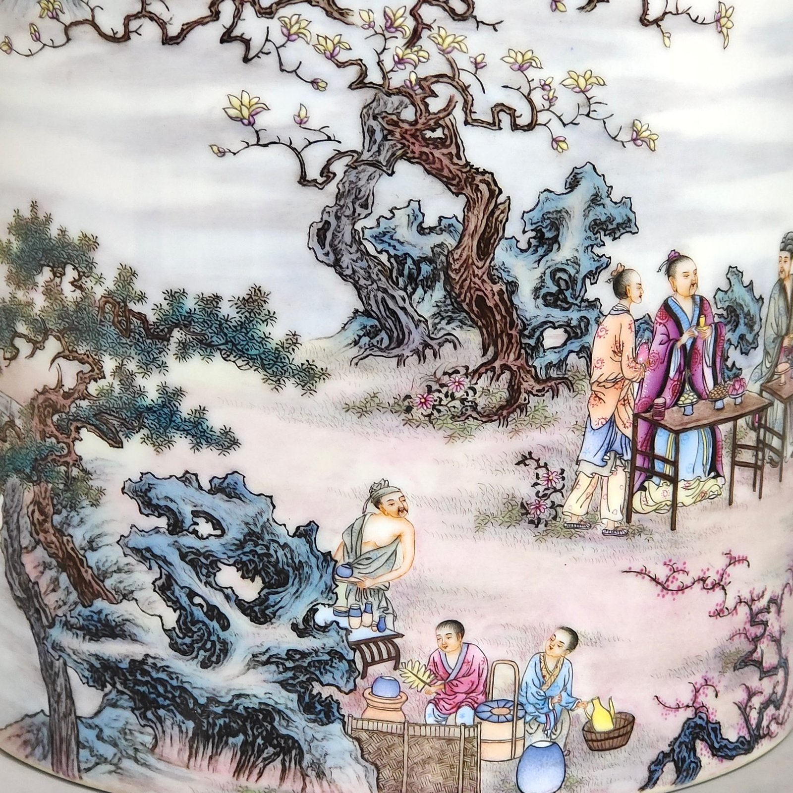 Qing Dynasty Yongzheng characters story Taoyuan Night Banquet pen holder