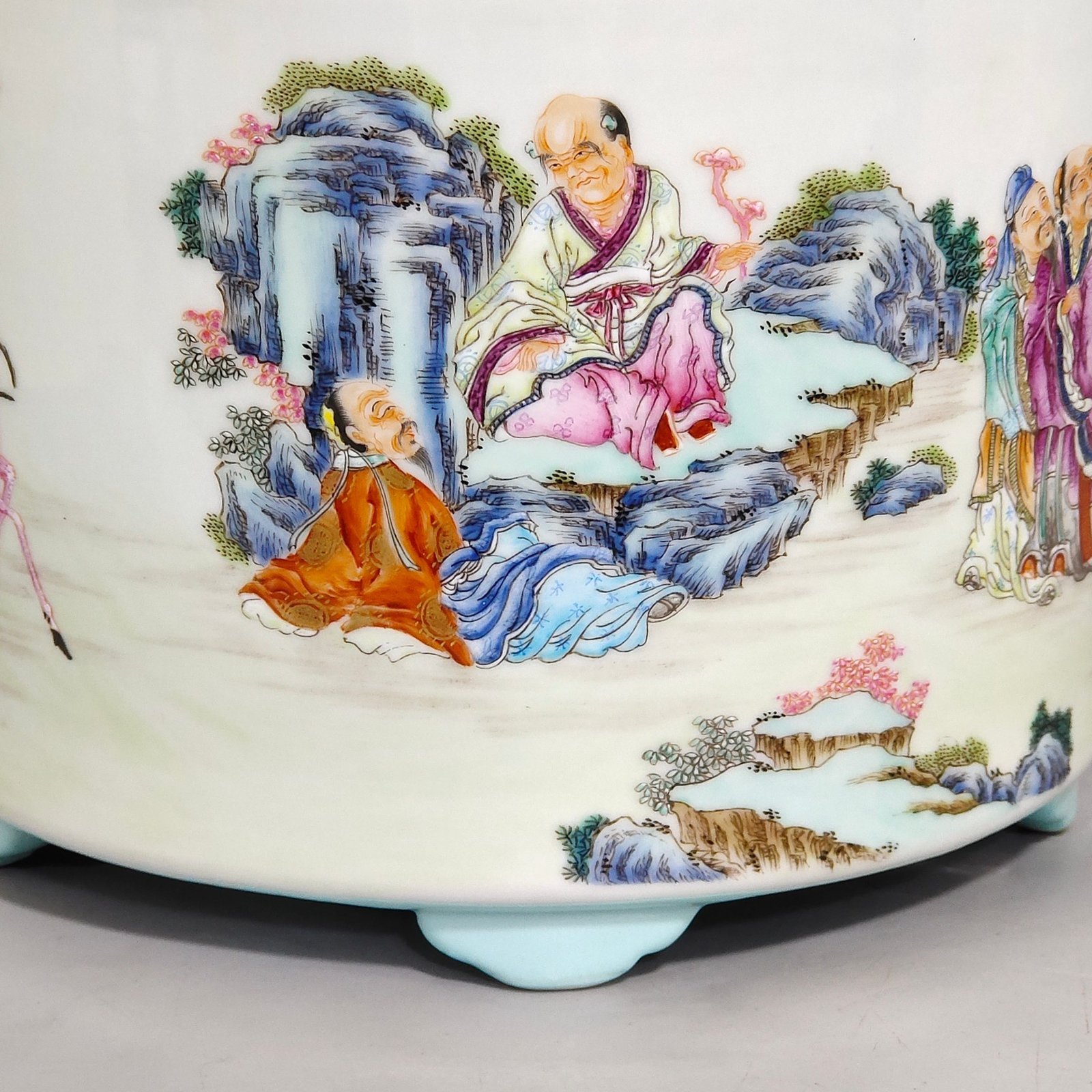 Qing Dynasty Yongzheng character story blessing is before your eyes pen holder