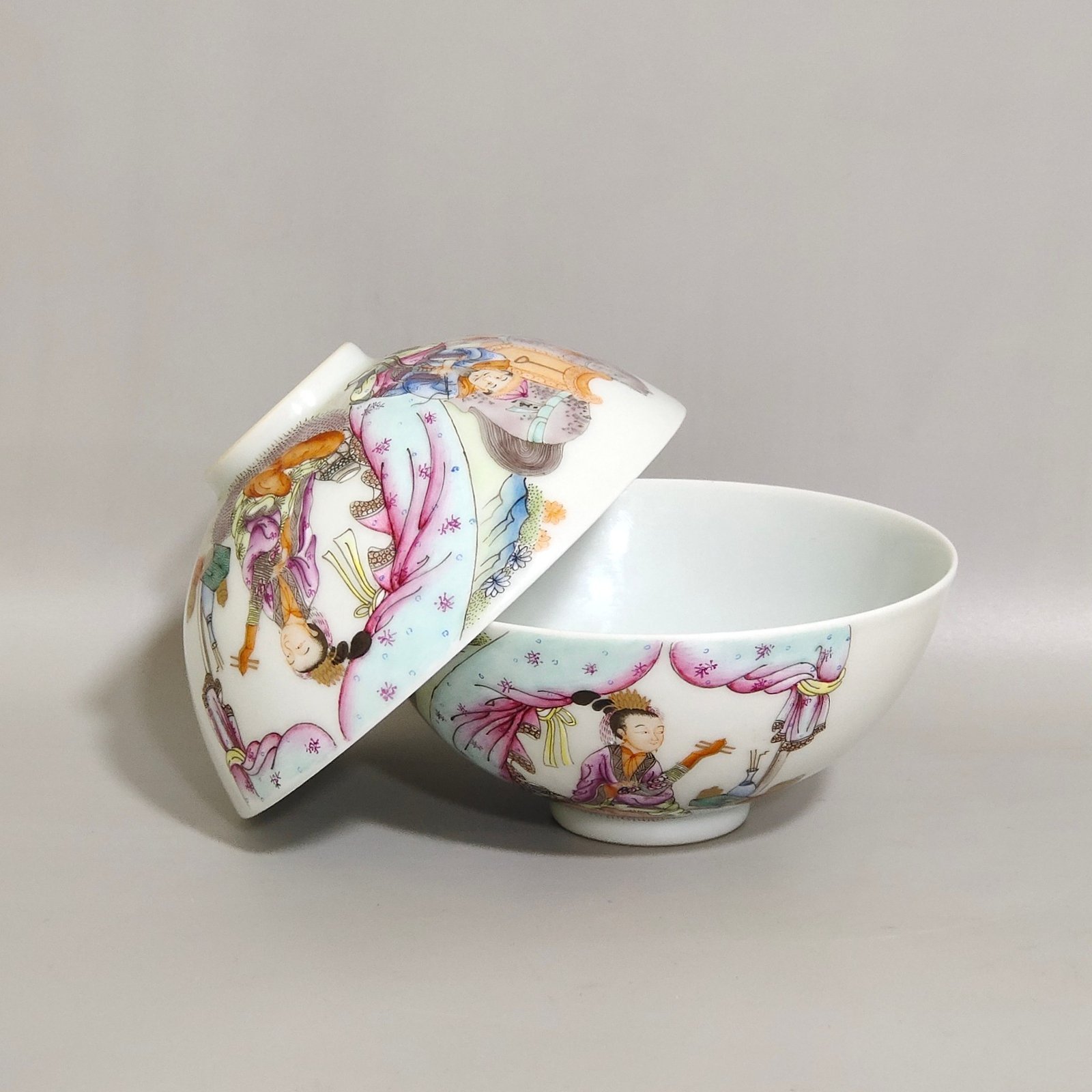 Qing Dynasty Yongzheng character story tea round Bowl