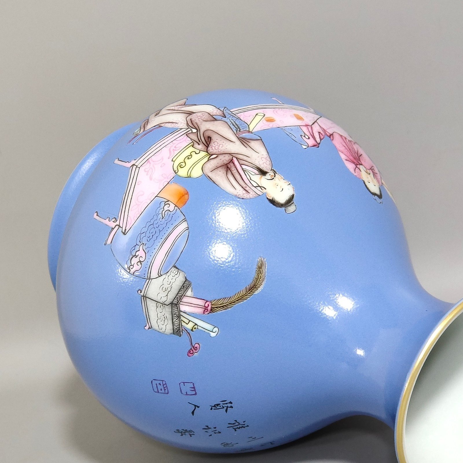 Qing Dynasty Yongzheng character story Drunken Immortal fish vase
