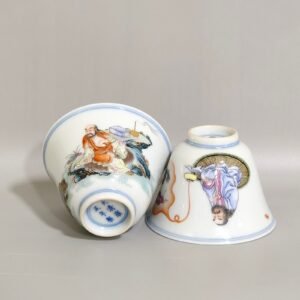Qing Dynasty Yongzheng Thin cup with stories about characters subduing the dragon