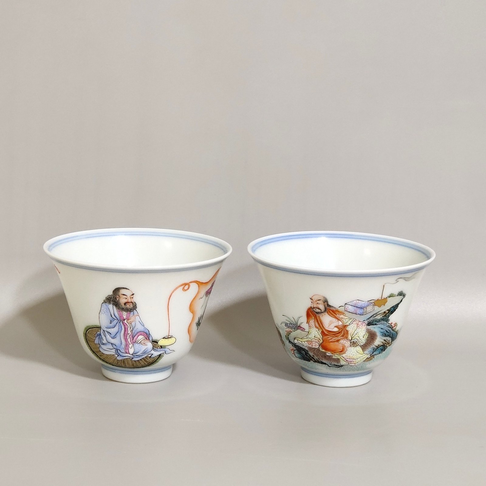 Qing Dynasty Yongzheng Thin cup with stories about characters subduing the dragon