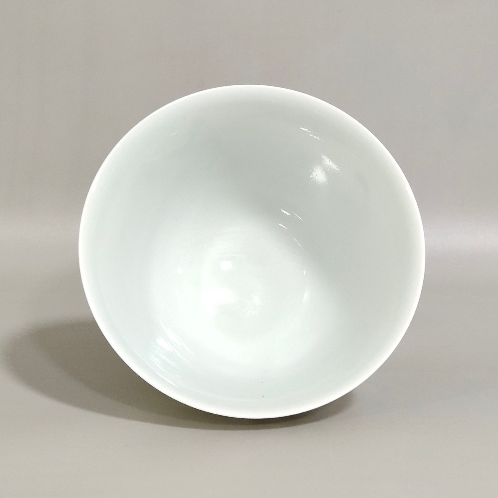 Qing Dynasty Yongzheng characters and stories high legged poetry cup