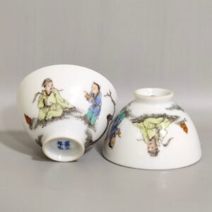 Qing Dynasty Yongzheng character story chicken heart cup