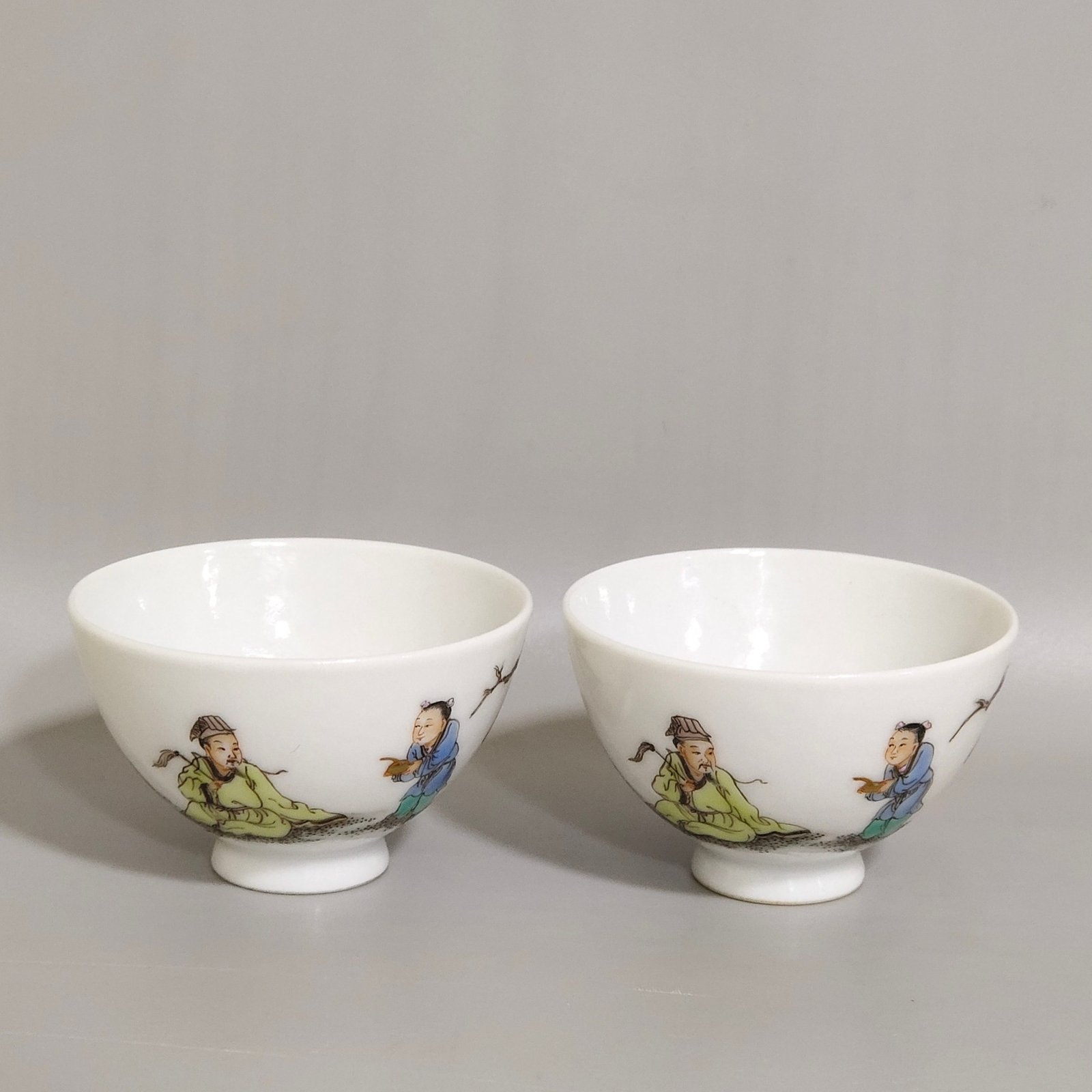 Qing Dynasty Yongzheng character story chicken heart cup