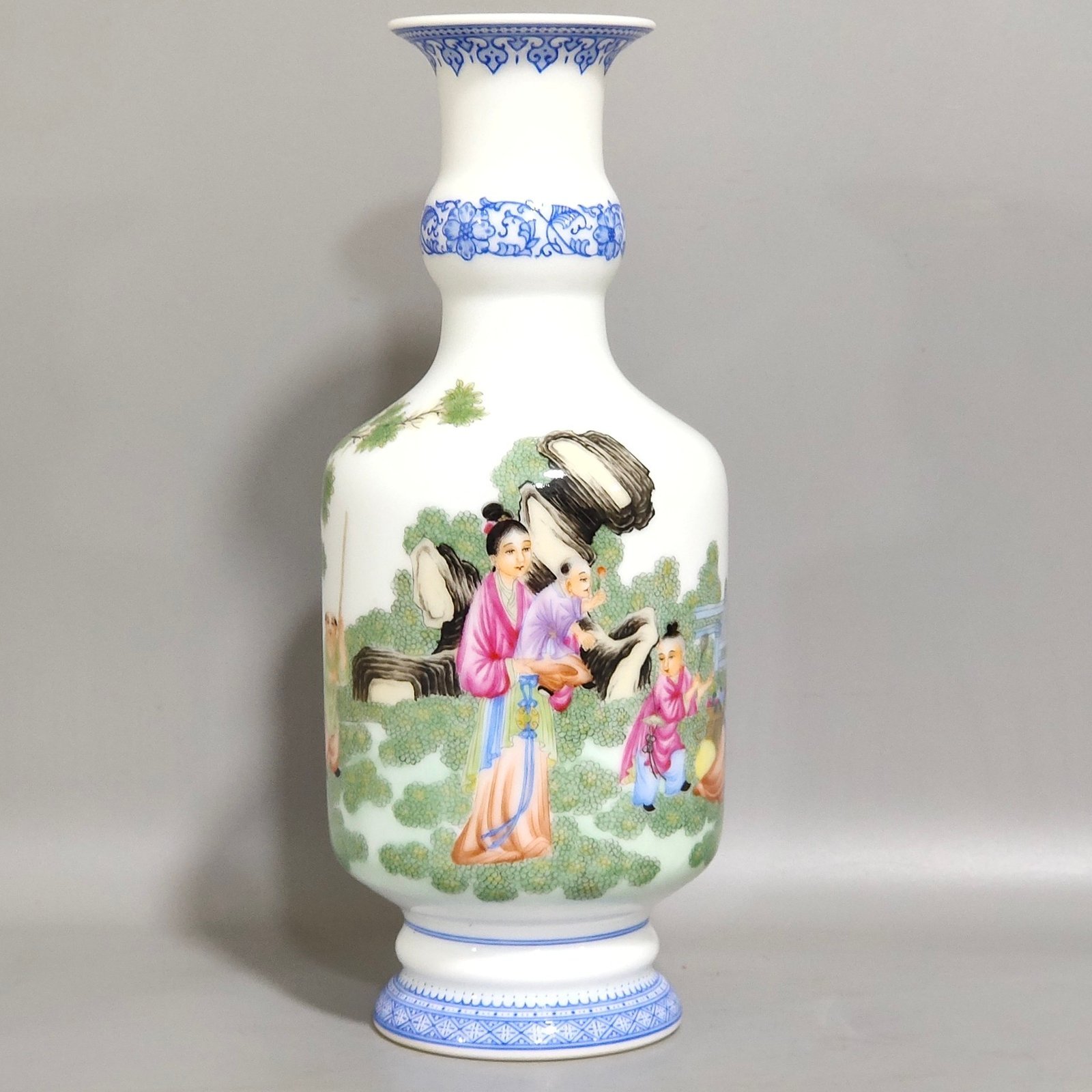Qing Dynasty Yongzheng figure enamel godson vase