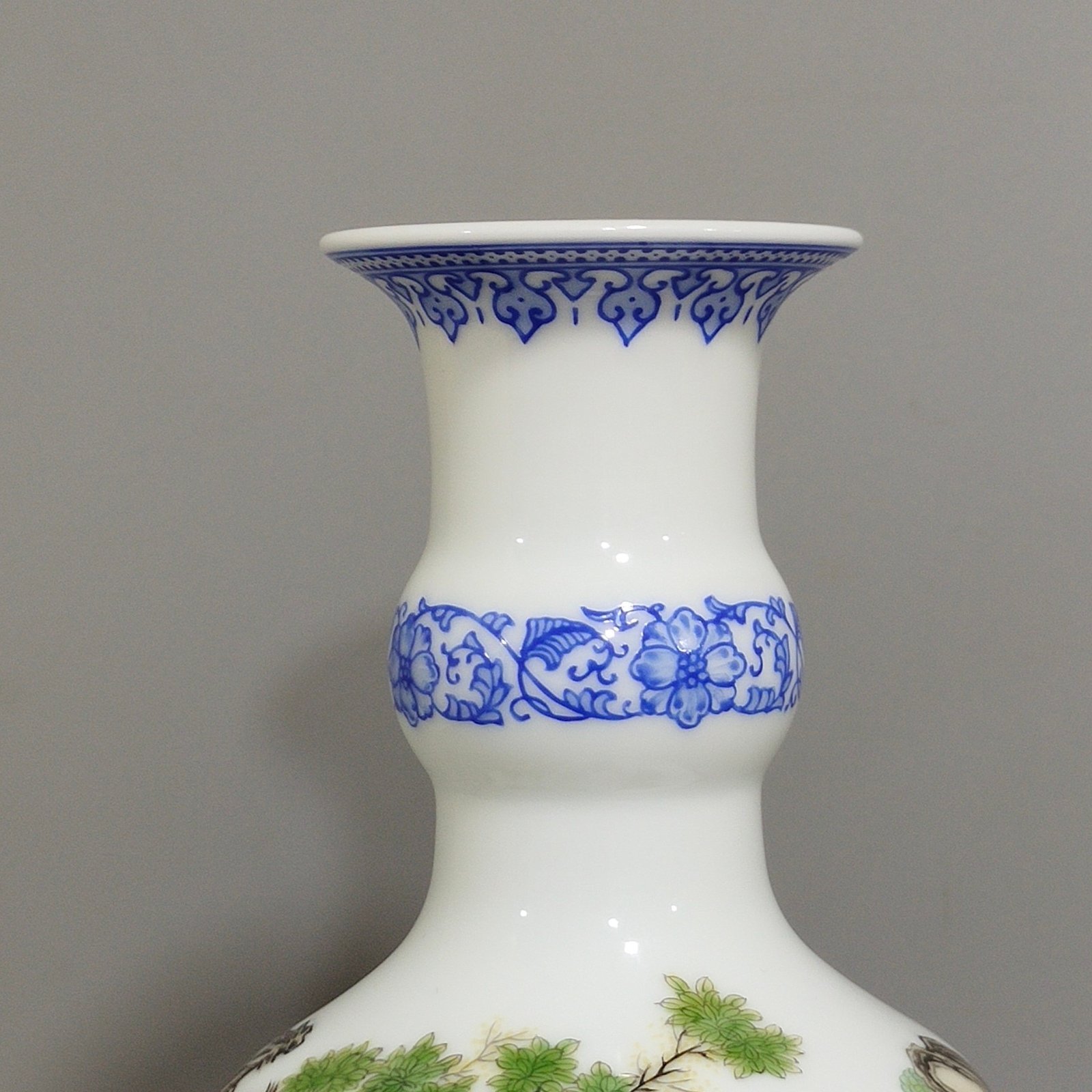 Qing Dynasty Yongzheng figure enamel godson vase
