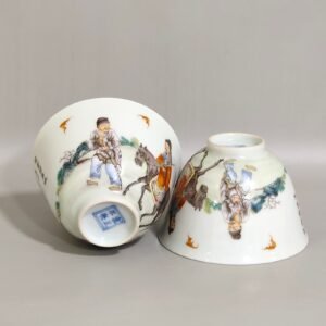 Qing Dynasty Yongzheng figure picture and inscribed poem cup