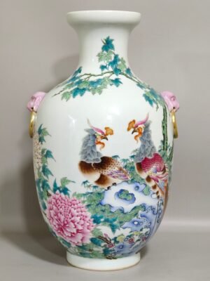 Qing Dynasty Yongzheng Phoenix Peony Amphora