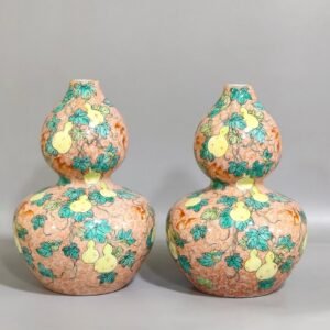 Qing Dynasty Yongzheng phoenix tailed gourd vase with many seeds and many blessings