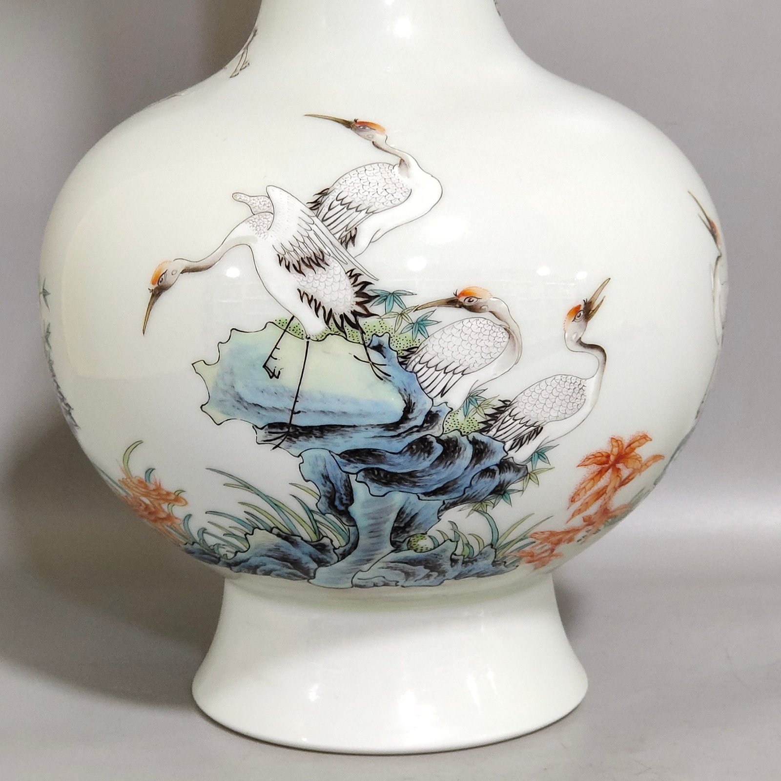 Qing Dynasty Yongzheng 18th Bachelor’s flask