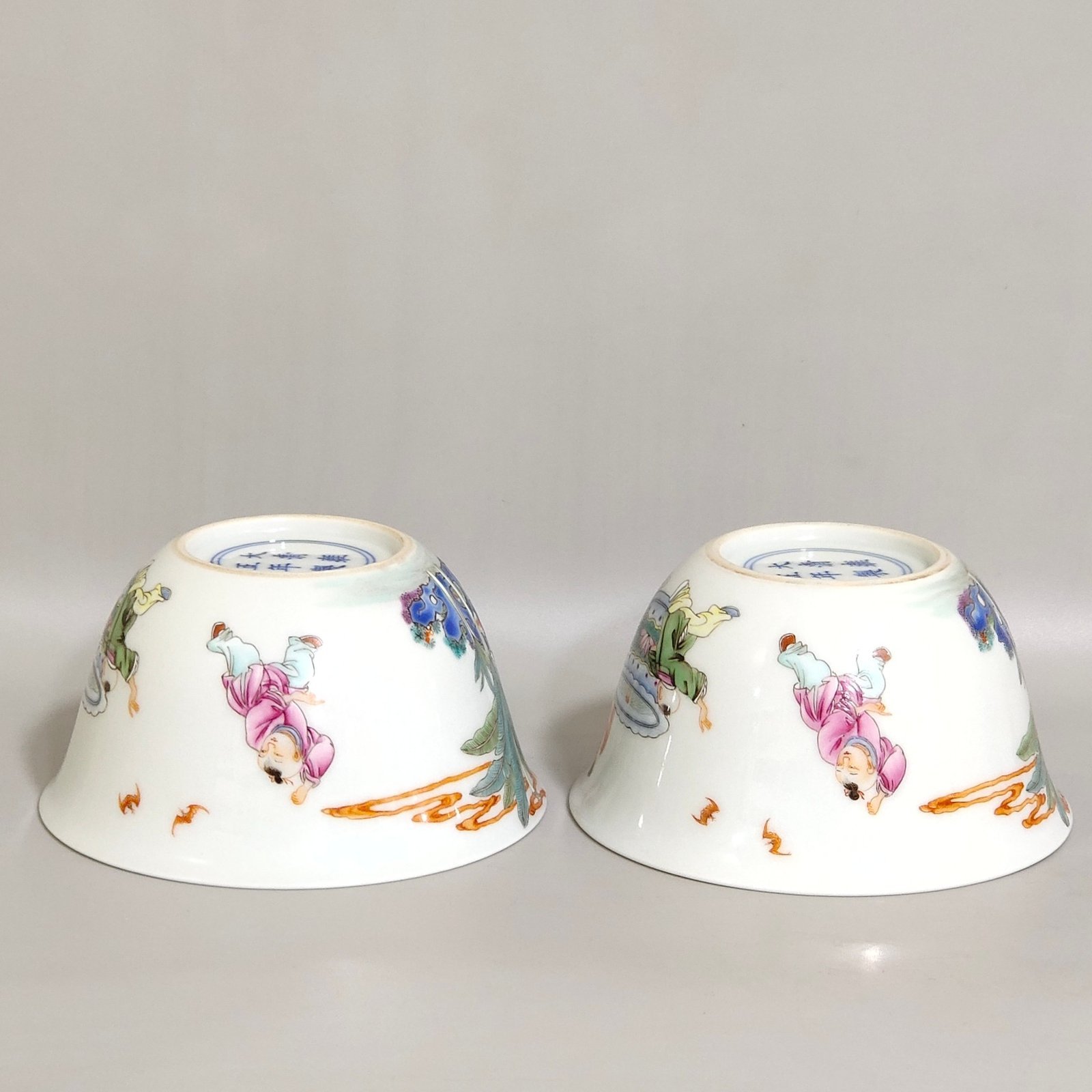 Qing Dynasty Yongzheng Sima Guang smashed the painted cup inside the vat
