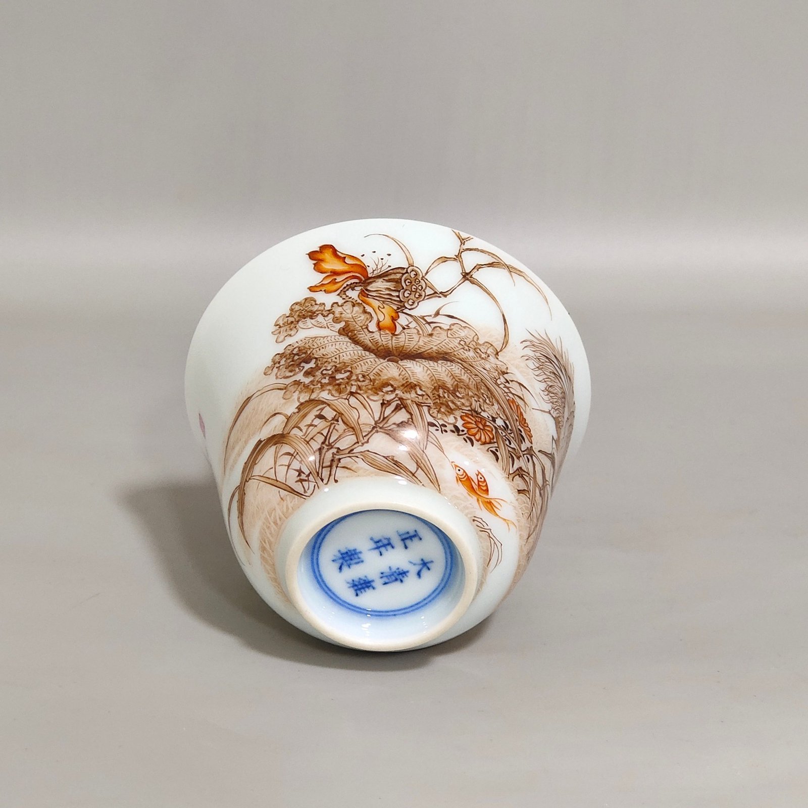 Qing Dynasty Yongzheng ink color cup with poem inscription