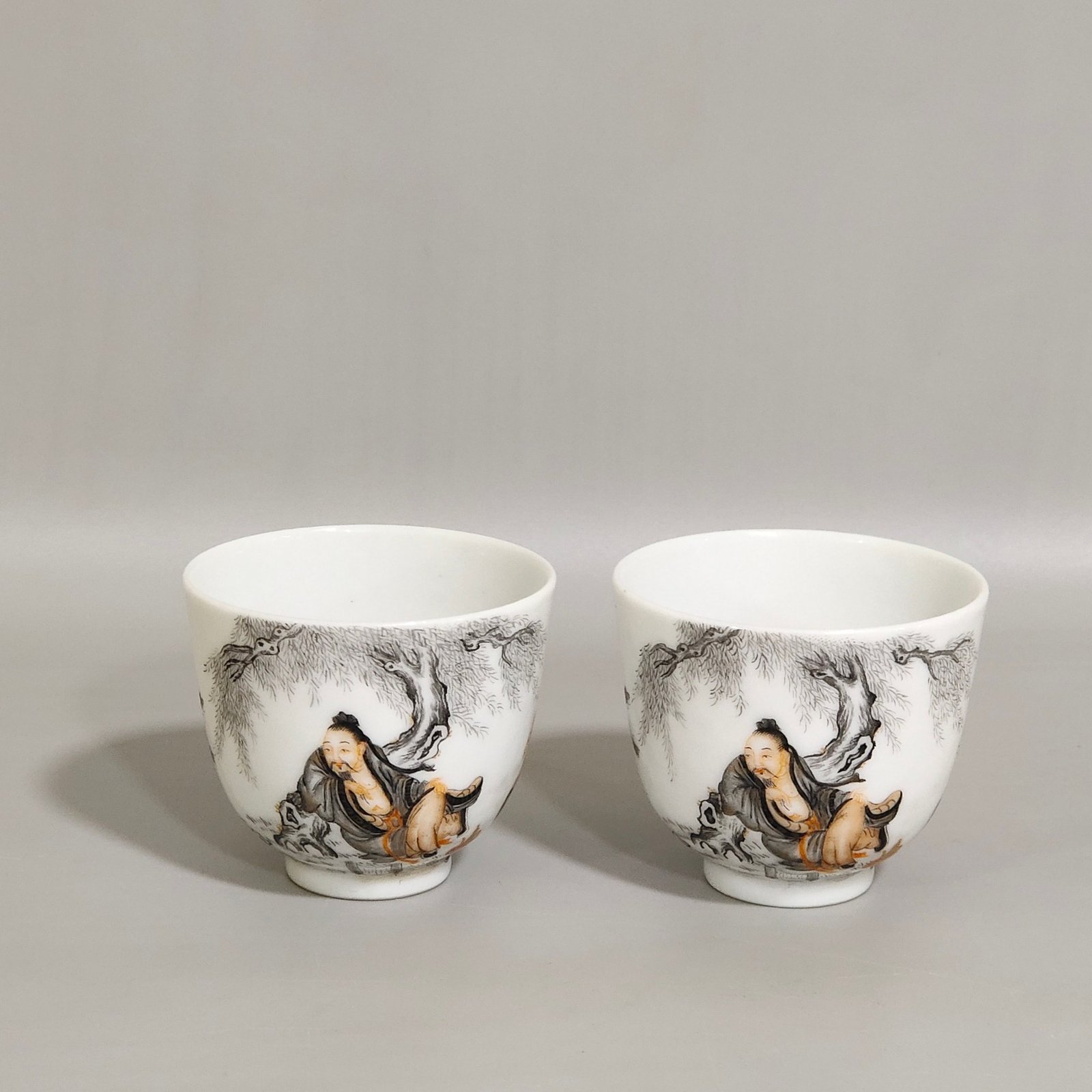 Qing Dynasty Yongzheng ink color character story cup