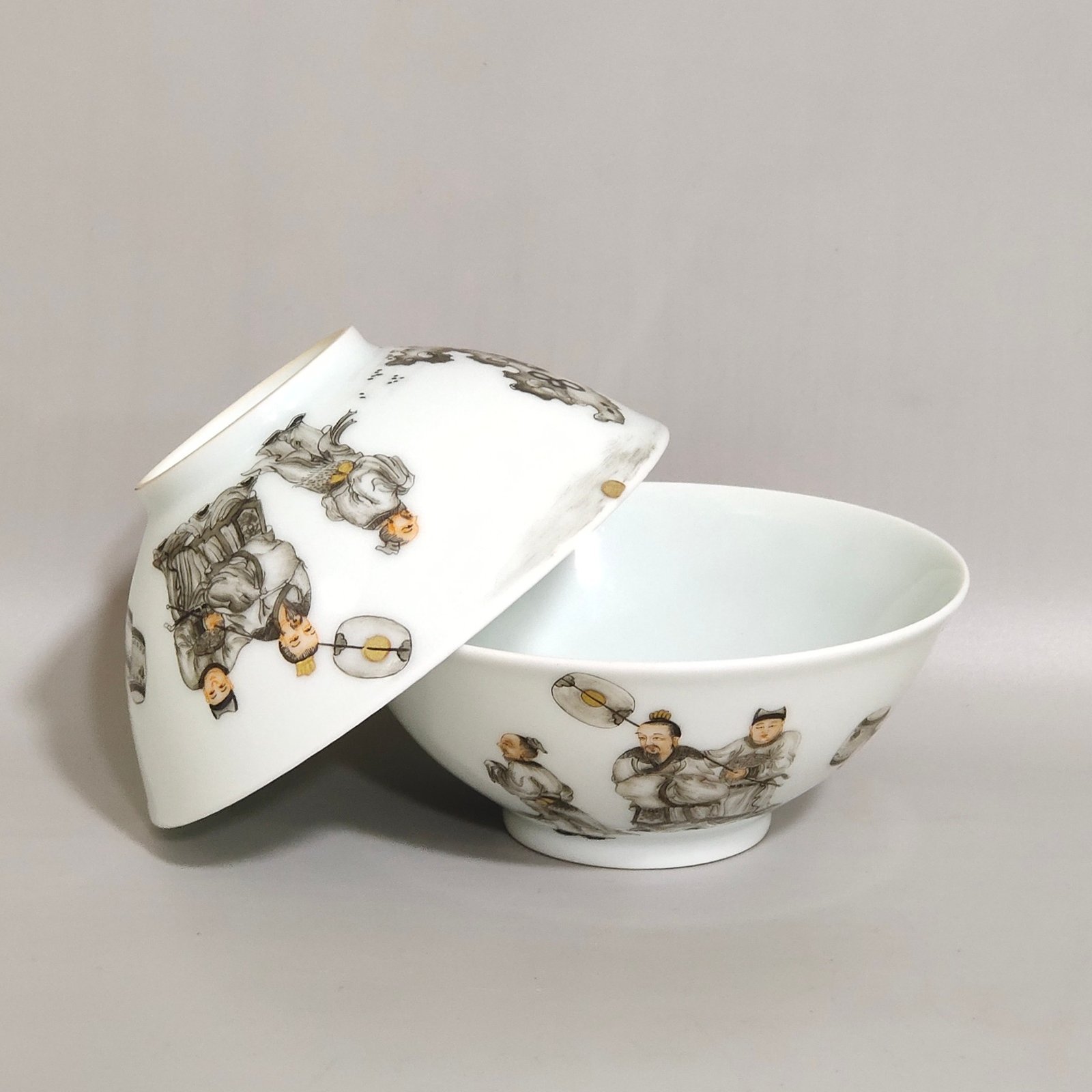 Qing Dynasty Yongzheng ink color cup with character stories and poems