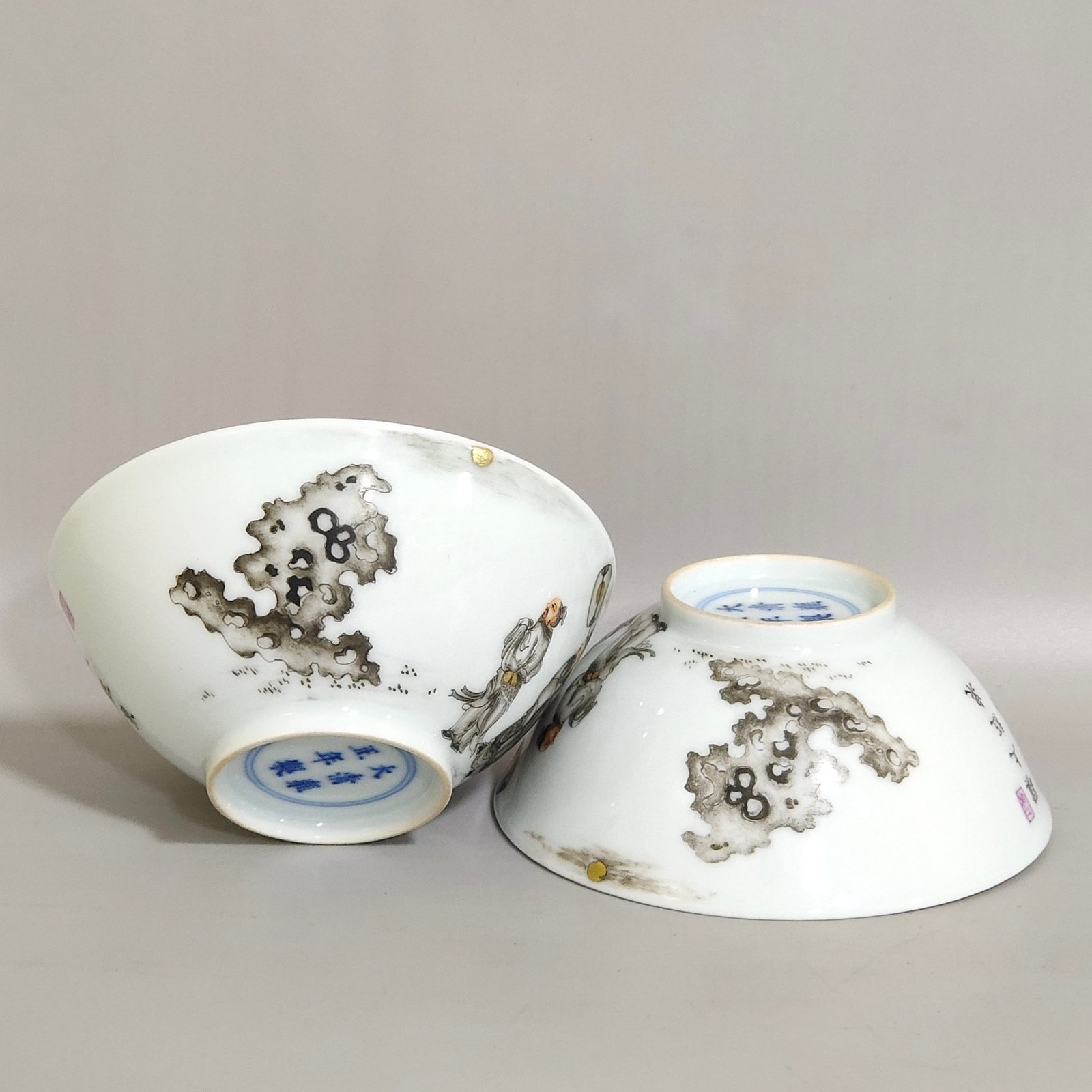Qing Dynasty Yongzheng ink color cup with character stories and poems