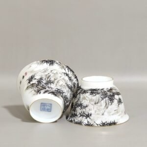 Qing Dynasty Yongzheng ink bamboo cup with dragon pattern hidden inside