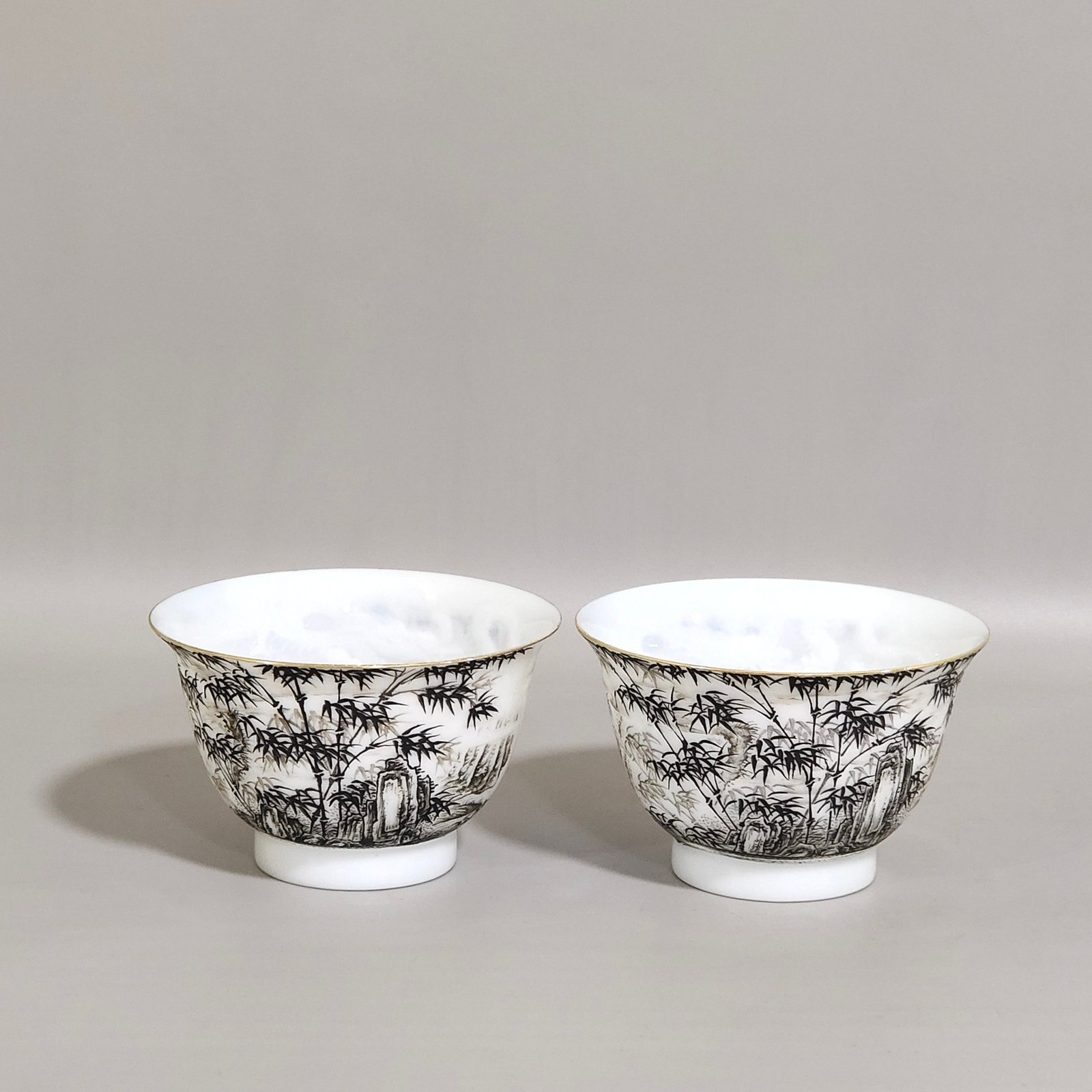 Qing Dynasty Yongzheng ink bamboo cup with dragon pattern hidden inside
