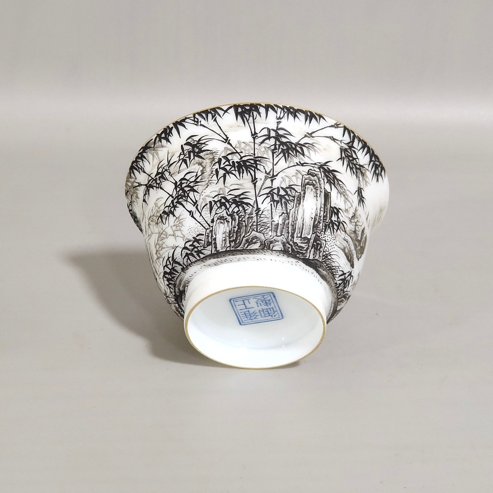 Qing Dynasty Yongzheng ink bamboo cup with dragon pattern hidden inside