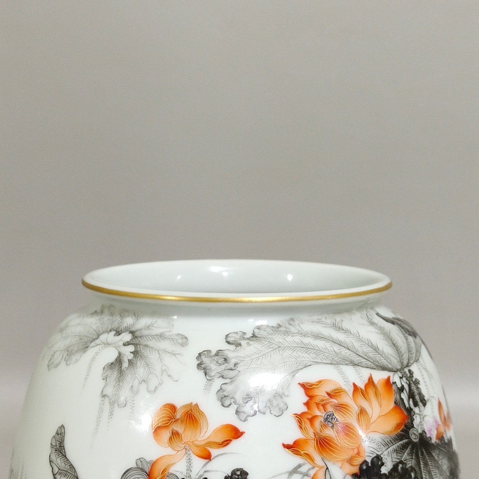 Qing Dynasty Yongzheng ink and color lotus poem water bowl
