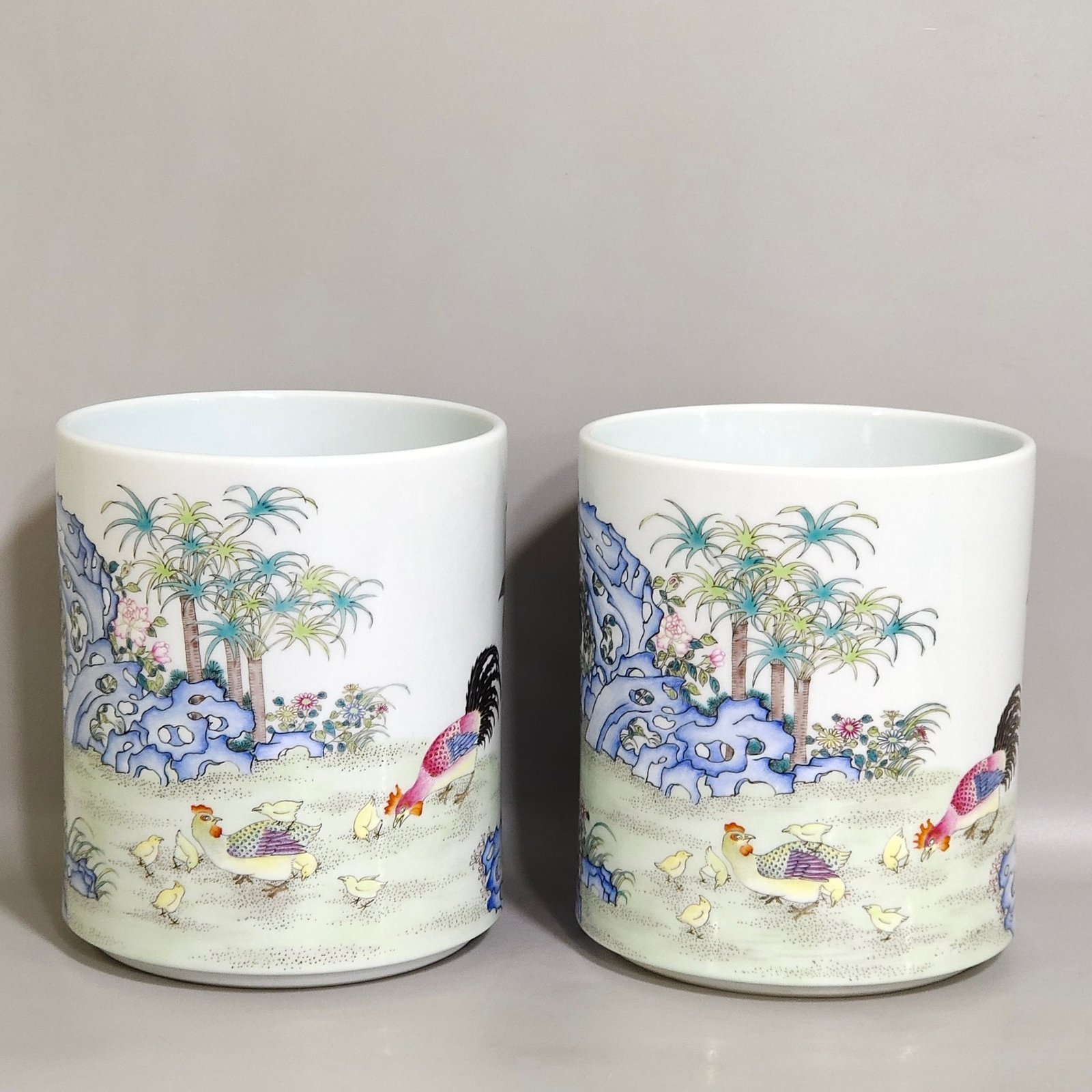 Qing Dynasty Yongzheng family celebration pen holder