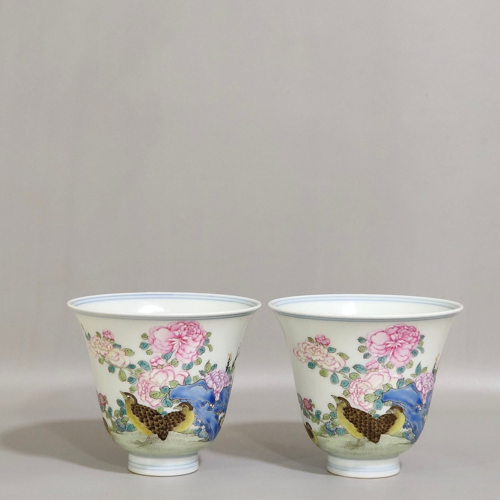 Qing Dynasty Yongzheng poem bell cup with a poem on good fortune