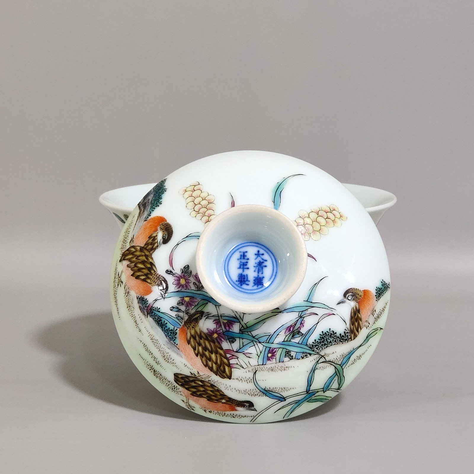 Qing Dynasty Yongzheng lived and worked in peace