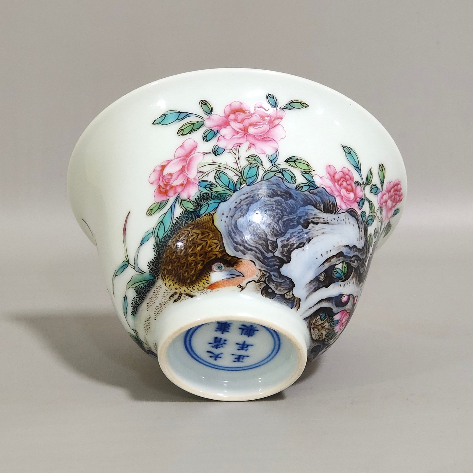 Qing Dynasty Yongzheng lived and worked in peace
