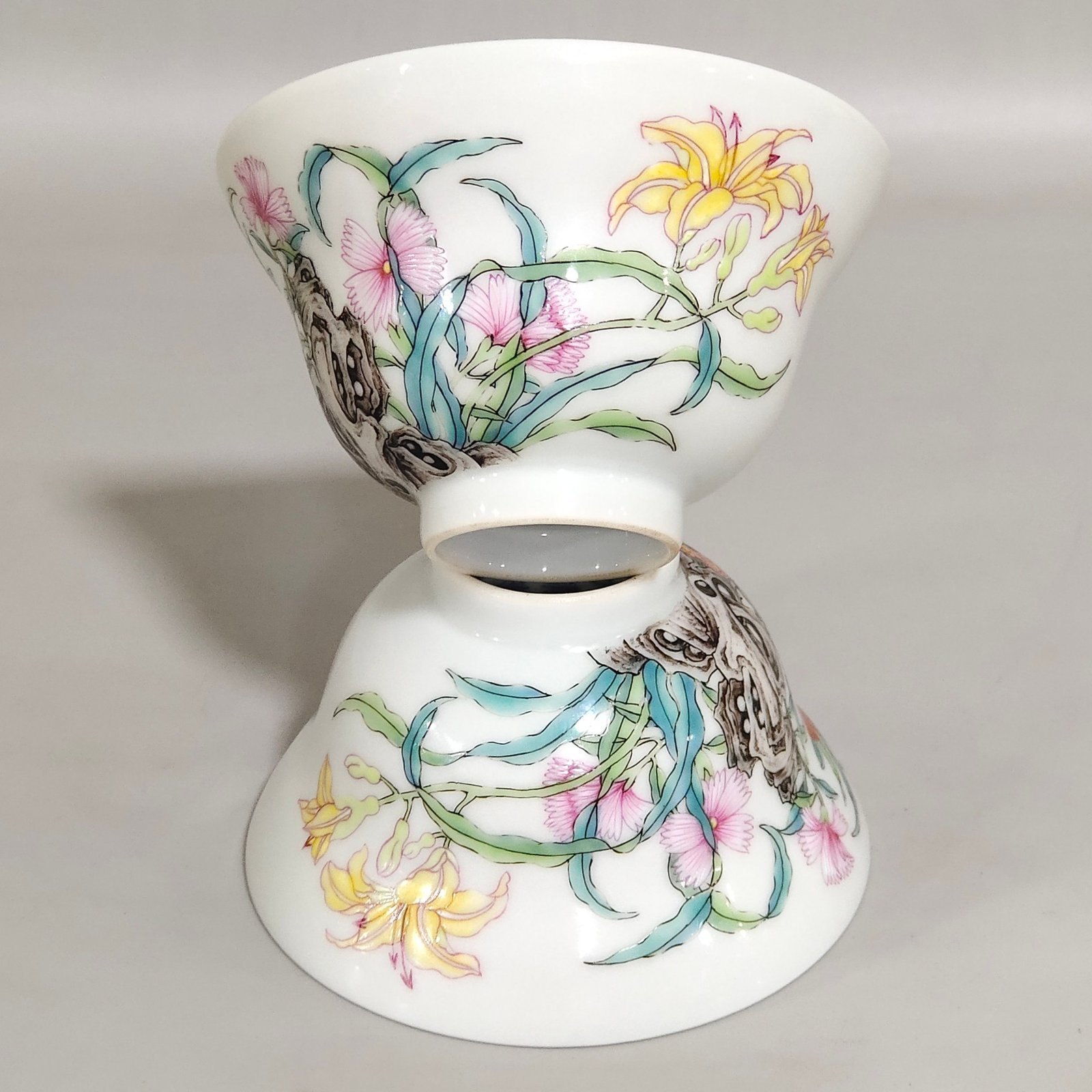 Qing Dynasty Yongzheng Famille Rose Porcelain cup