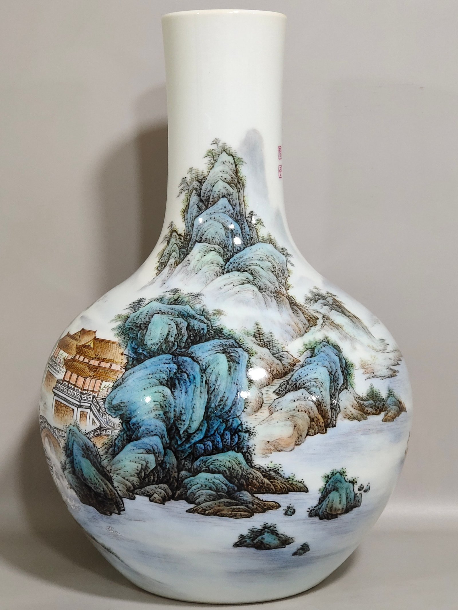 Qing Dynasty Yongzheng Shanshui Pavilion poem inscribed celestial sphere vase