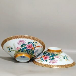 Qing Dynasty Yongzheng Gong red bamboo hat bowl with gold flowers and birds and poems