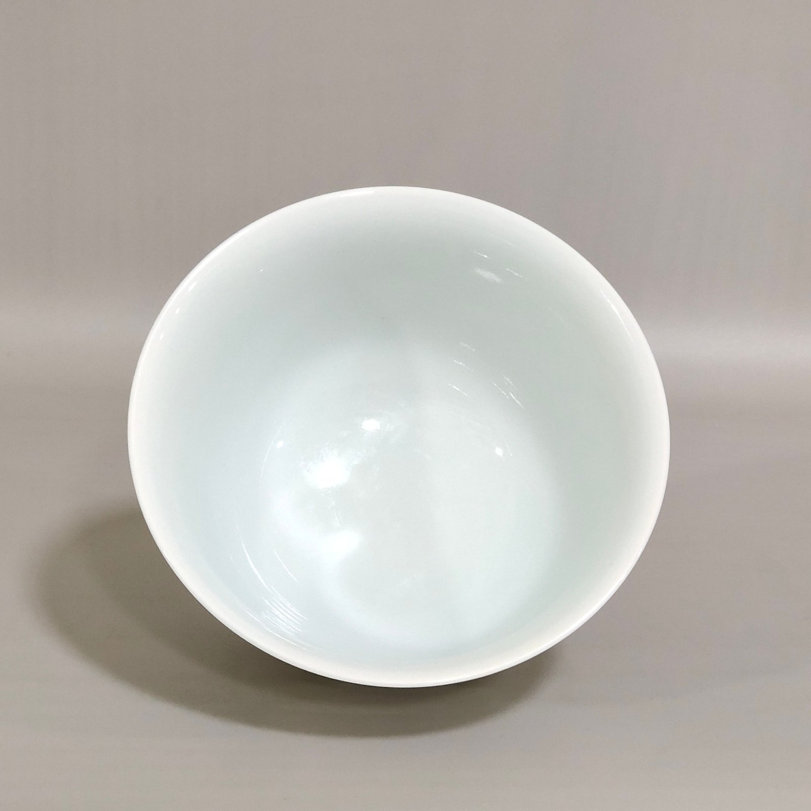 Qing Dynasty Yongzheng year spring plowing picture inscribed poem cup