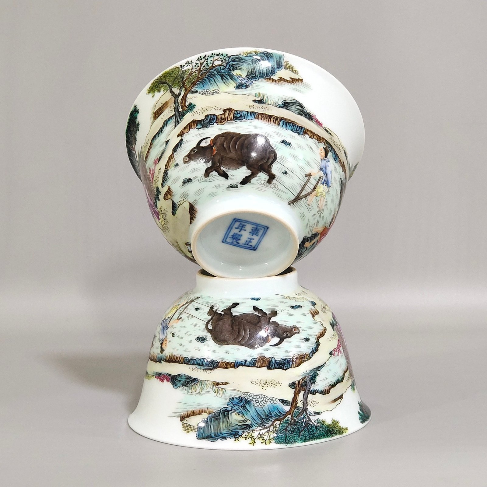 Qing Dynasty Yongzheng year spring plowing picture inscribed poem cup