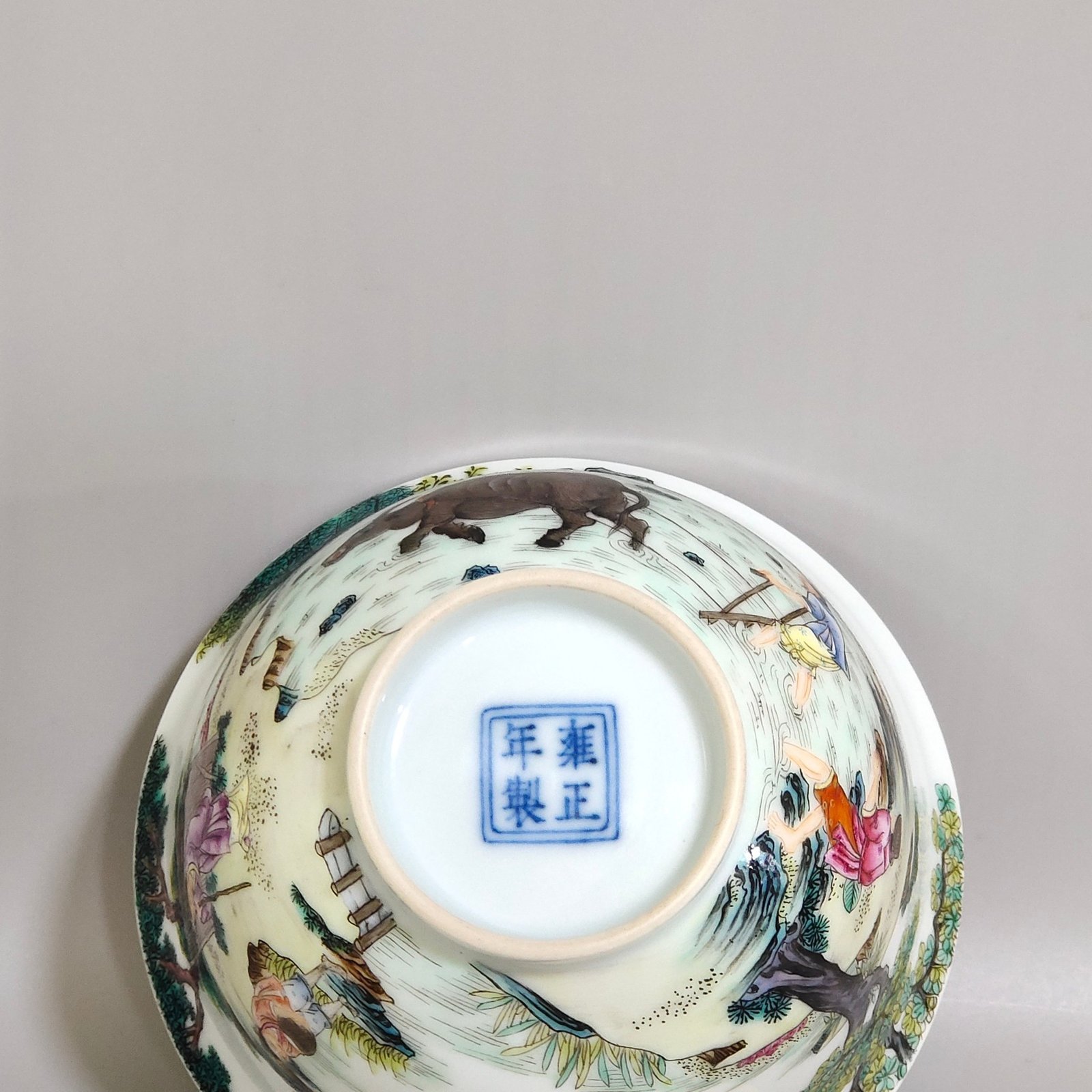 Qing Dynasty Yongzheng year spring plowing picture inscribed poem cup