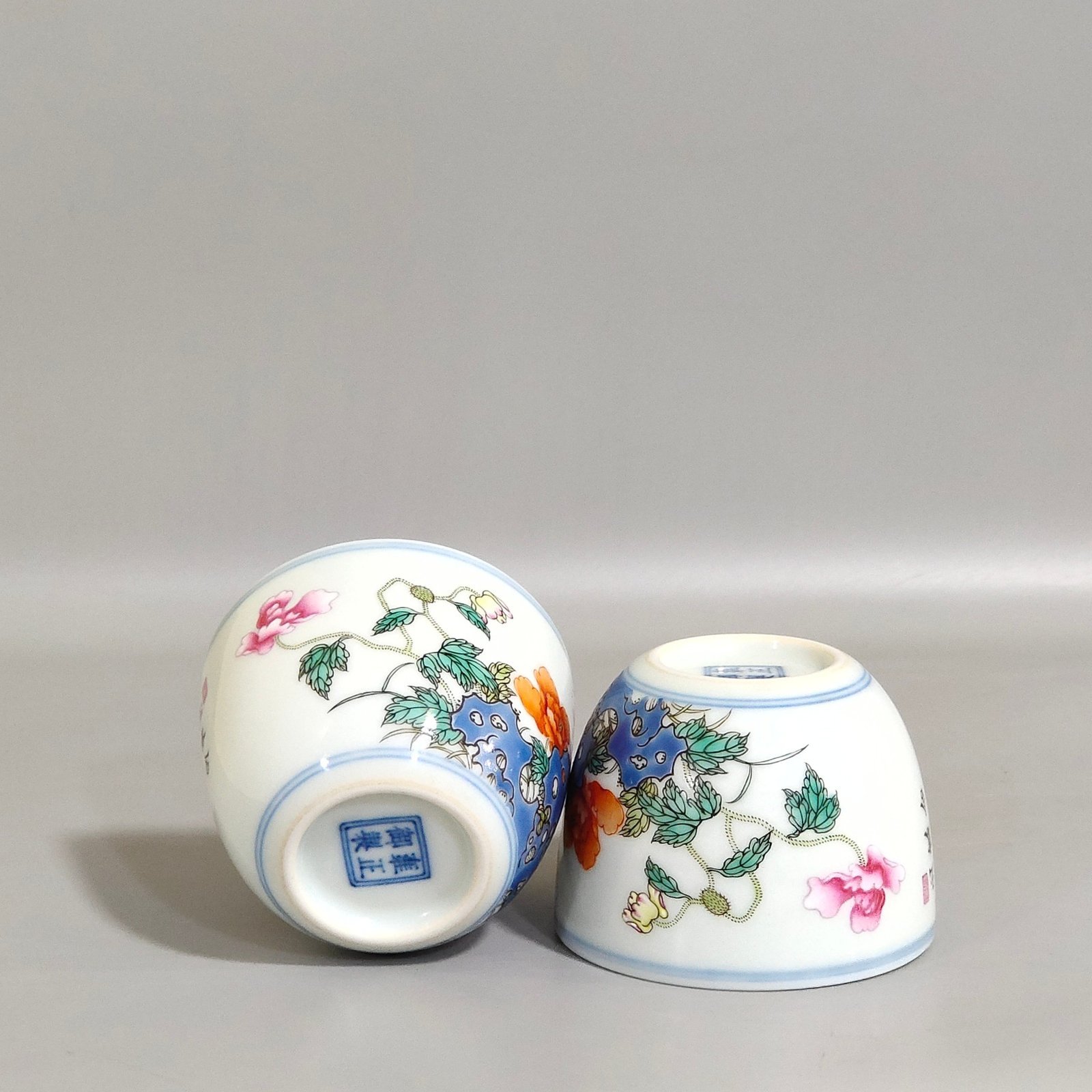 Qing Dynasty Yongzheng A poppy cup inscribed with poems