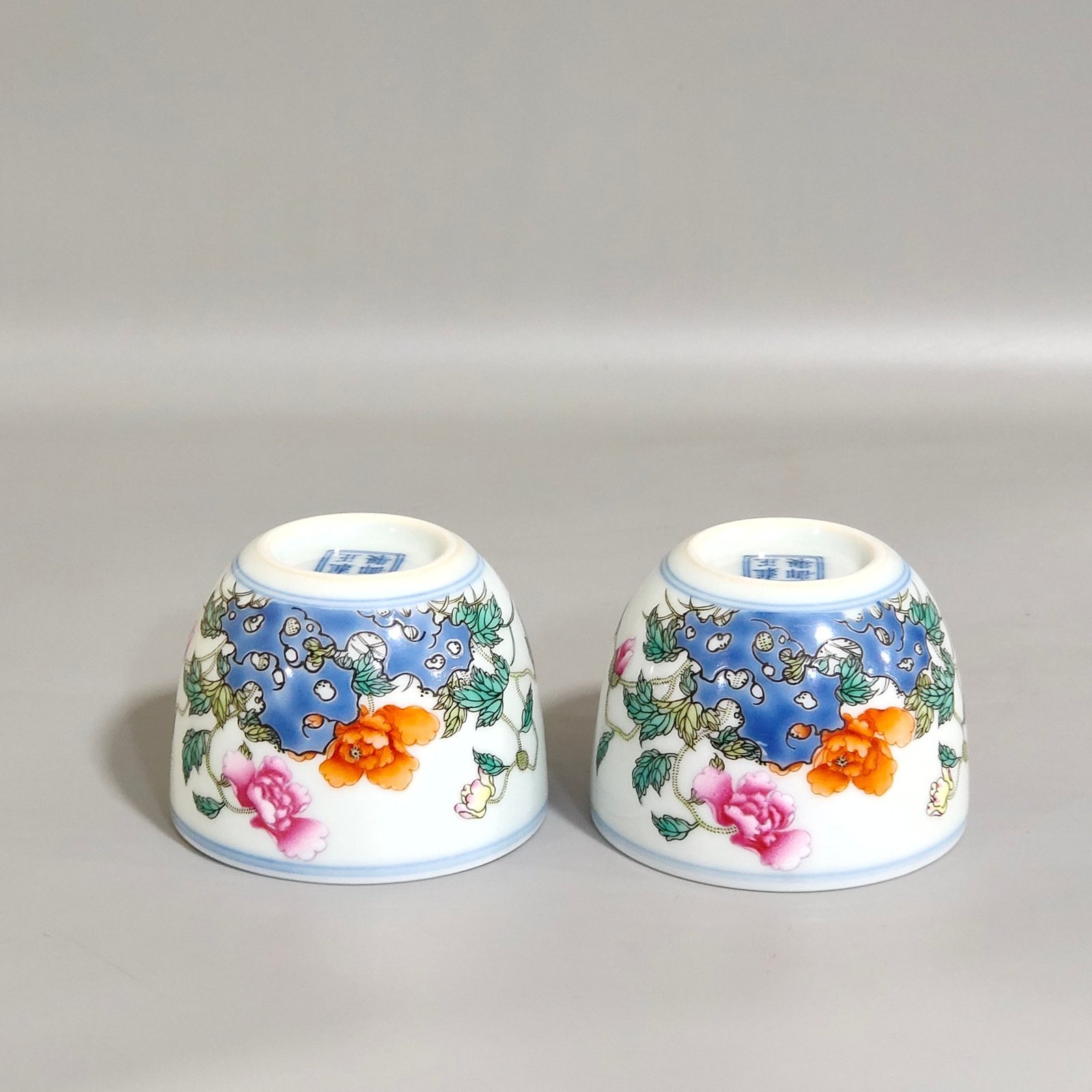 Qing Dynasty Yongzheng A poppy cup inscribed with poems